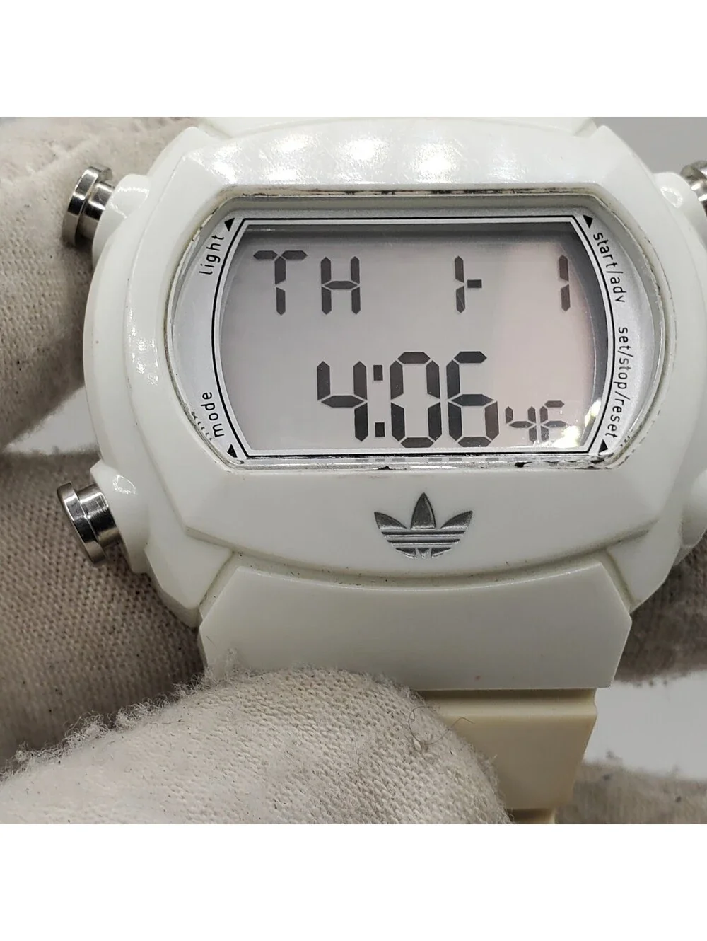 Adidas ADH6046 digital Sports Watch 43mm White New Battery Please Read